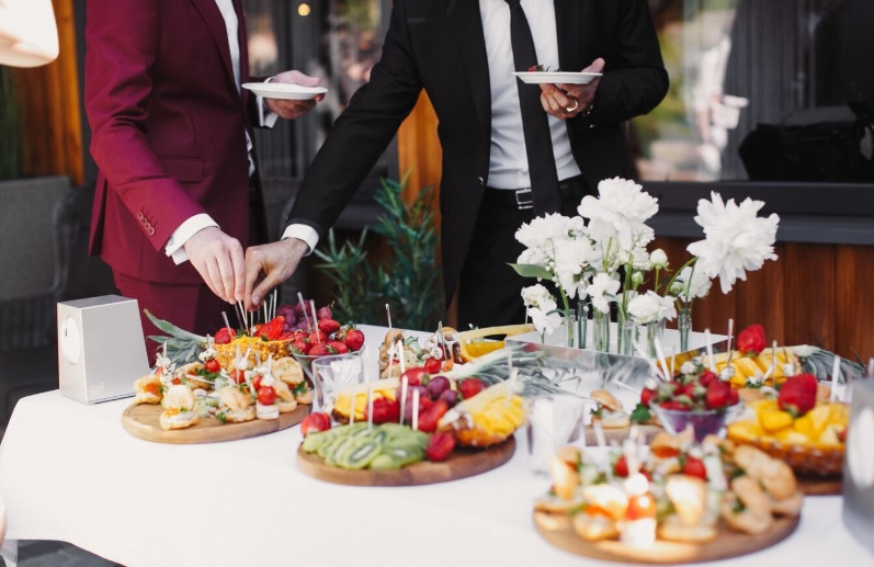 Catering vs traiteur