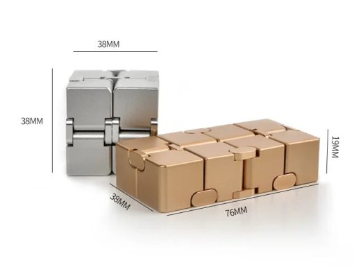 Cube infini en métal – Image 8